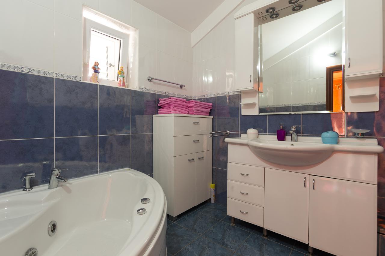 Apartments Varja Свети-Стефан Экстерьер фото